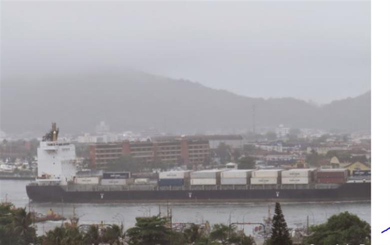 Canal do Porto de Santos fica mais de 12 horas fechado por conta do nevoeiro
