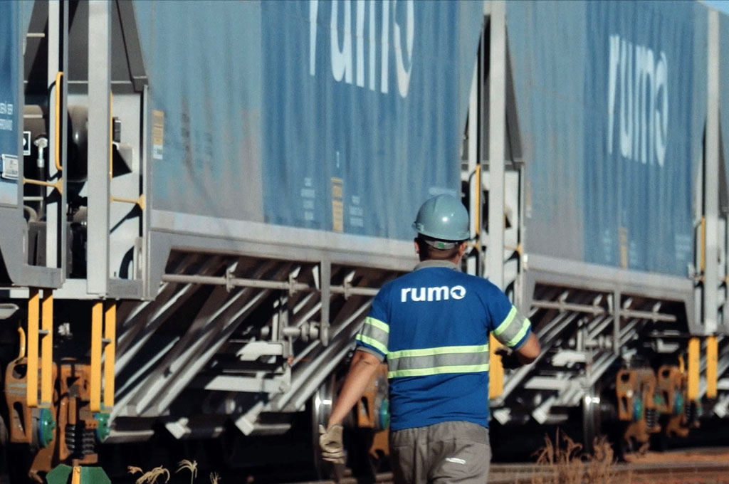 Rumo aumenta em 28% a movimentação de grãos no Porto de Santos