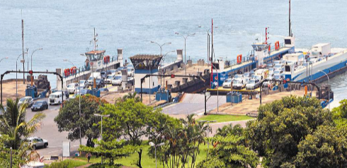 Embarque nas balsas muda hoje na Ponta da Praia