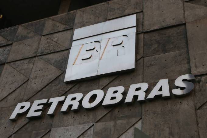 Petrobras prevê licitação em 2019 para duas plataformas na área de Mero