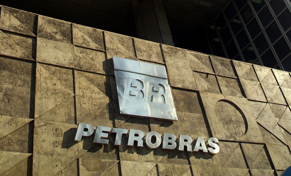 Petrobras tem lucro de R$ 6,64 bilhões no 3° trimestre