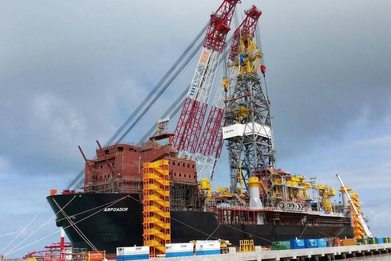 Colisão de navios no Brasil revela lacunas em regulamentação no setor de petróleo
