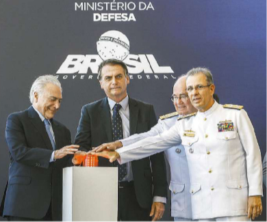 Em lançamento de submarino, Temer destaca conteúdo local
