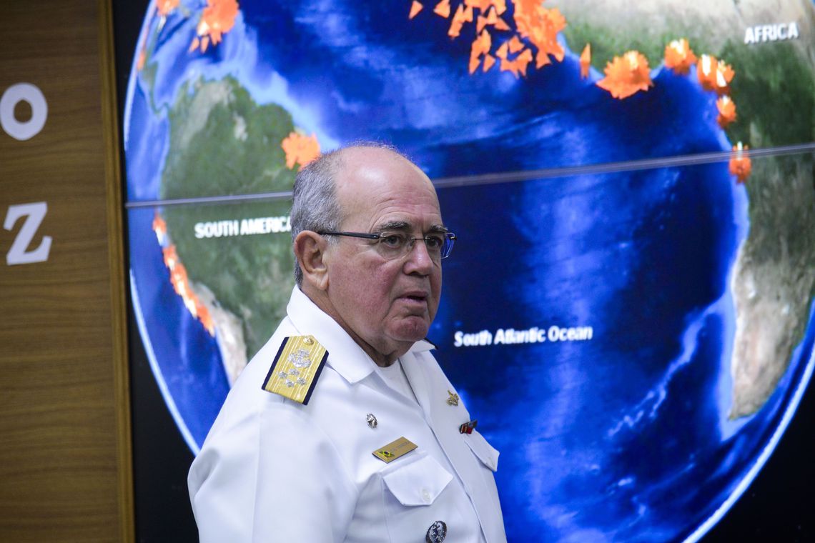 Ex-comandante da Marinha é indicado para o conselho da Petrobras
