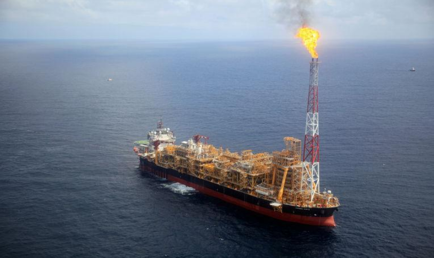 Arábia Saudita deve cortar exportação de petróleo ainda mais em fevereiro