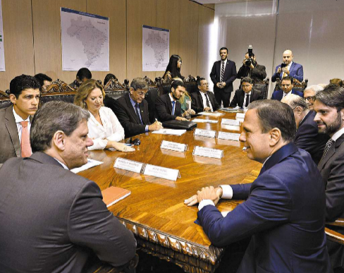 Governador e ministro debatem obra do Ferroanel