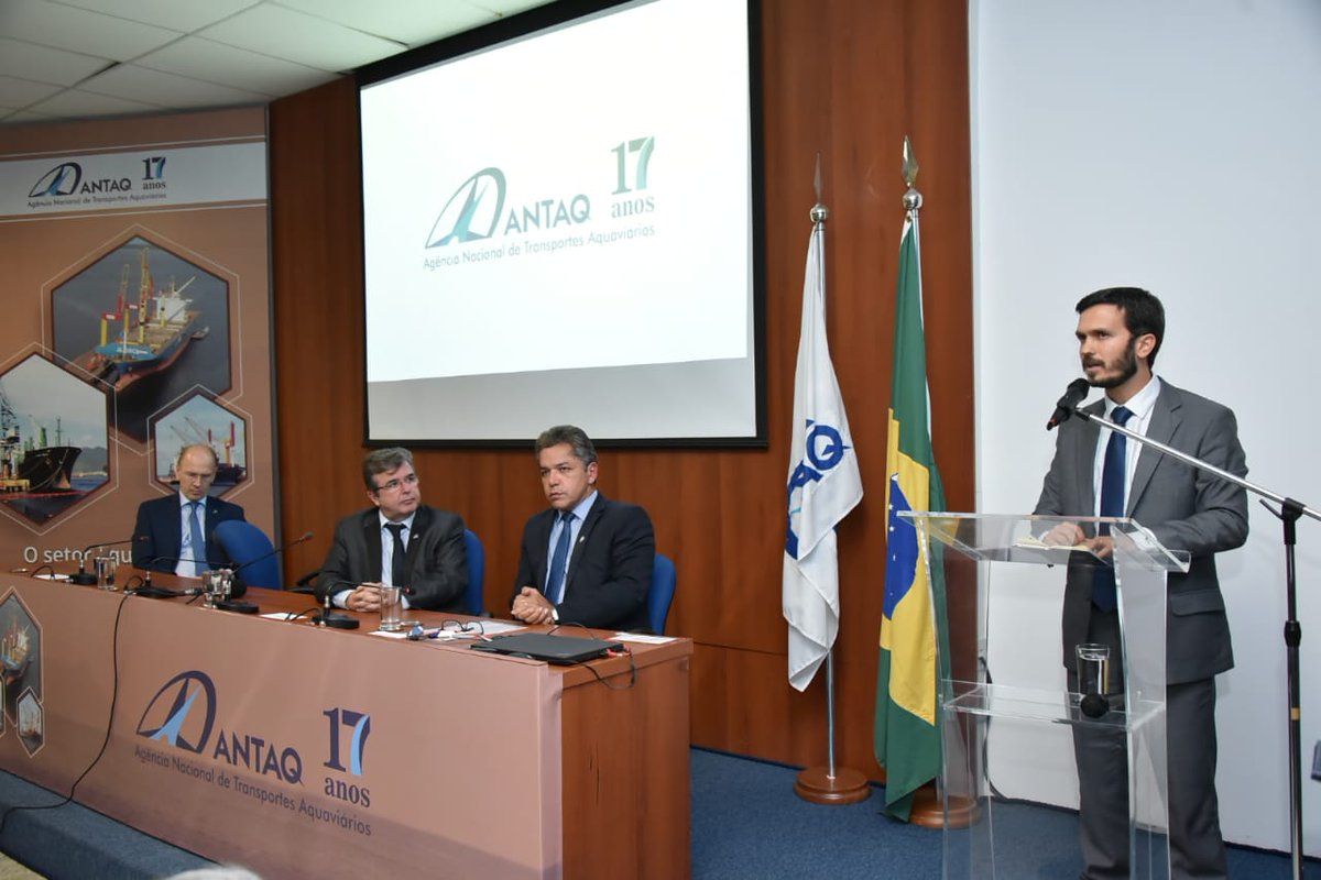 Governo sinaliza para gestão descentralizada e mais participação privada na dragagem