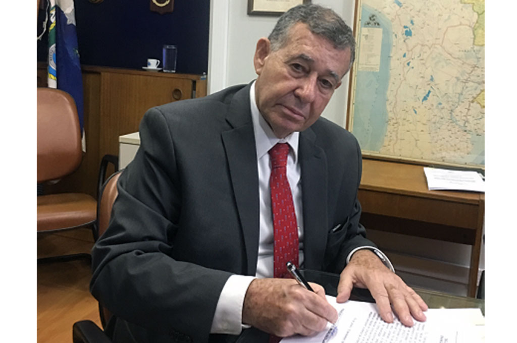 Almirante Laranjeira assume presidência da CDRJ