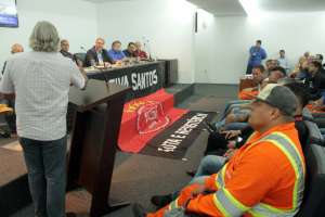 Estivadores param por tempo indeterminado no dia 1º e sindicatos podem fazer greve geral