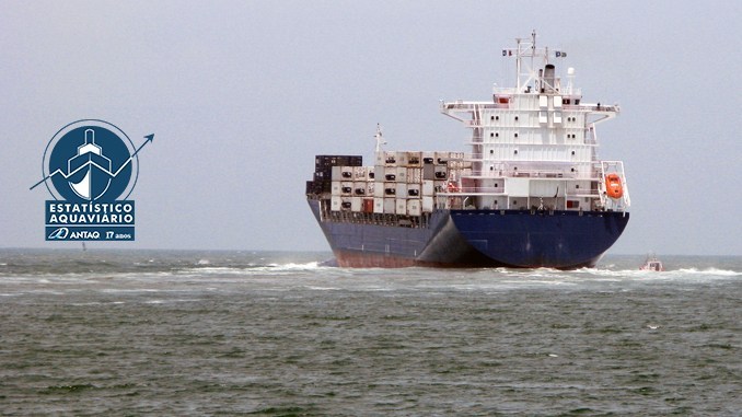 Aumenta o transporte no longo curso e na cabotagem