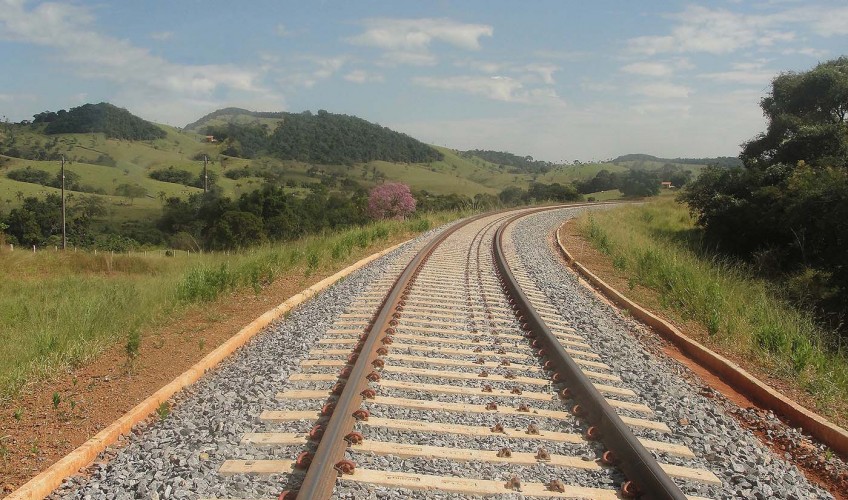 Portos e Ferrovia Norte-Sul serão leiloados nos próximos 50 dias