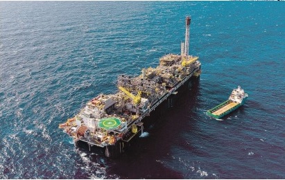 Petrobras lucra após 4 anos de perdas