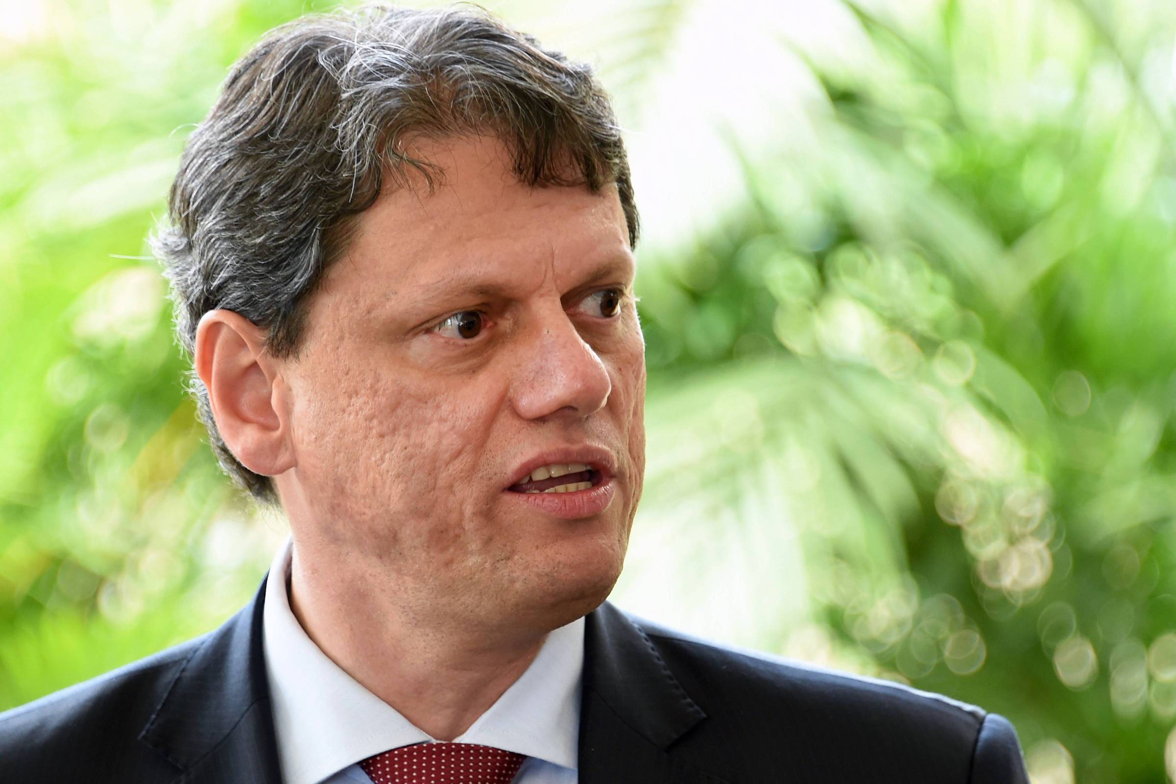 Tarcísio, ministro da Infraestrutura, vira ‘queridinho’ de Bolsonaro 