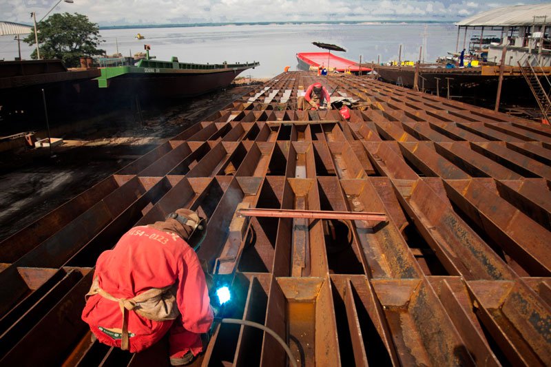 Governo estuda novo modelo de polo naval para o Amazonas