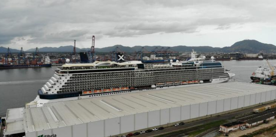 Celebrity Eclipse realiza última escala da temporada no Porto de Santos
