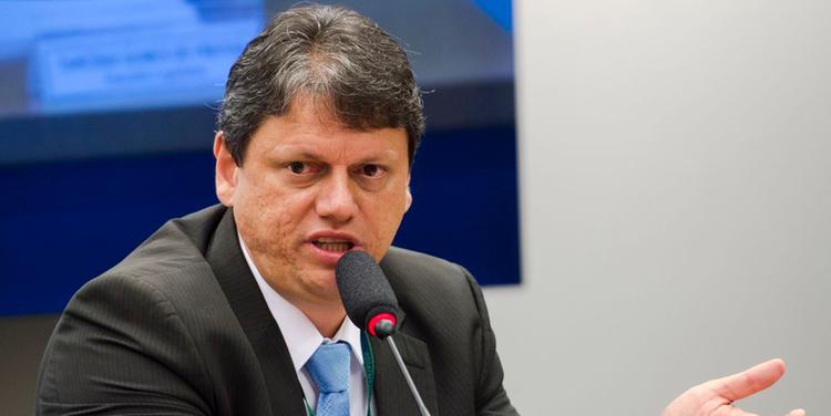 Governo vai divulgar editais para licitação de terminais do Porto de Santos