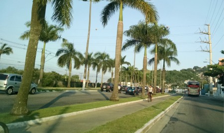 Conversão em avenida da entrada de Santos será alterada no domingo