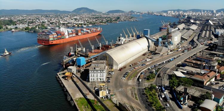Docas inicia processo emergencial