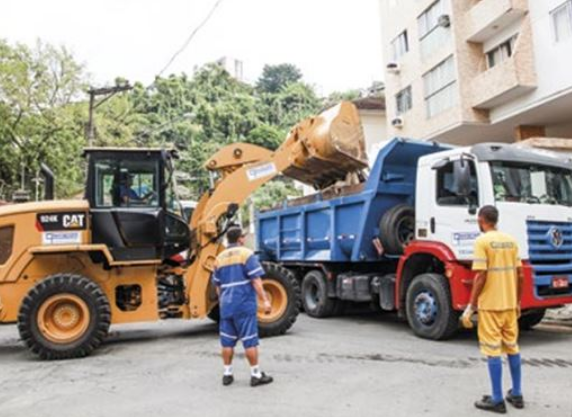 Santos descarta 220 mil toneladas de entulho de forma correta