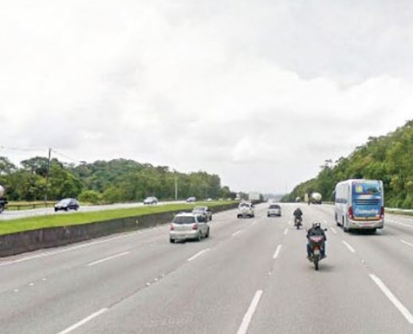 Motoristas reclamam de congestionamento diário