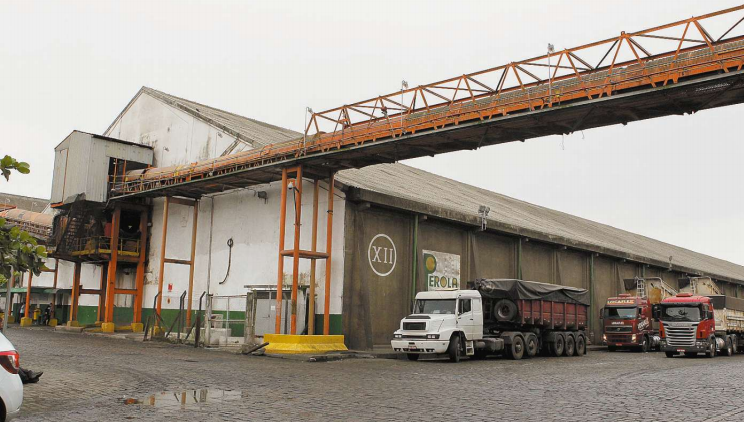 Pérola garante operações no cais santista por mais 180 dias