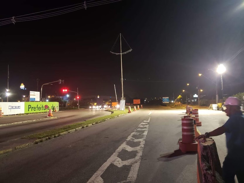 Nova entrada de Santos: começa a retirada de postes na Avenida Martins Fontes