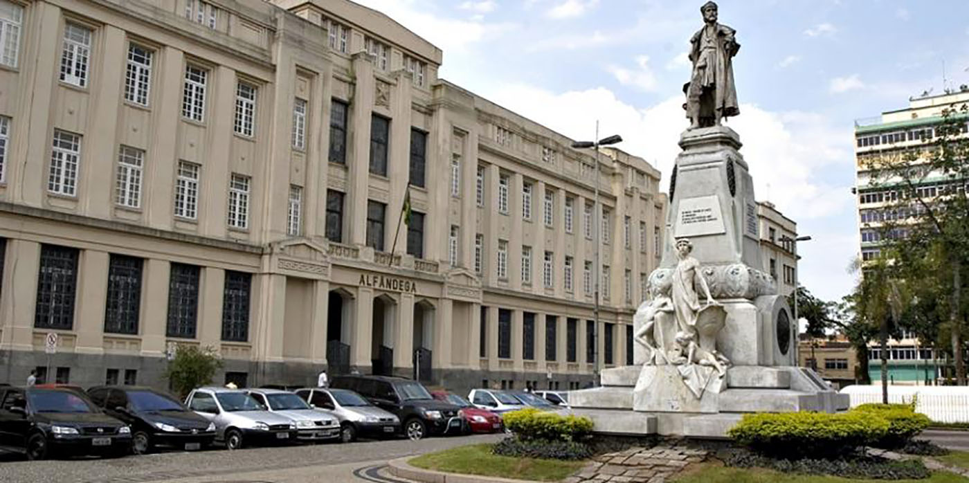 Presidente da ABTTC visita a Alfândega do Porto de Santos