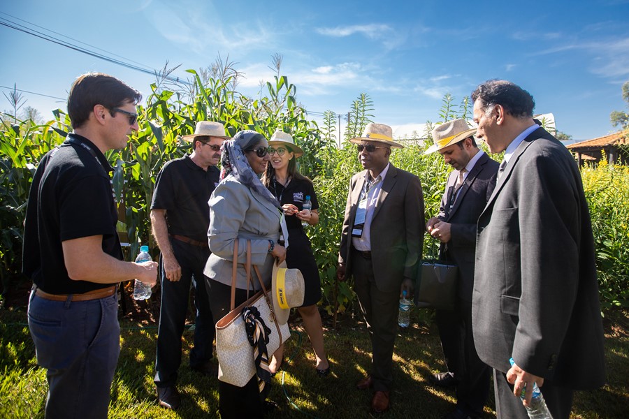 Governo de SP recebe comitiva internacional para debater agricultura