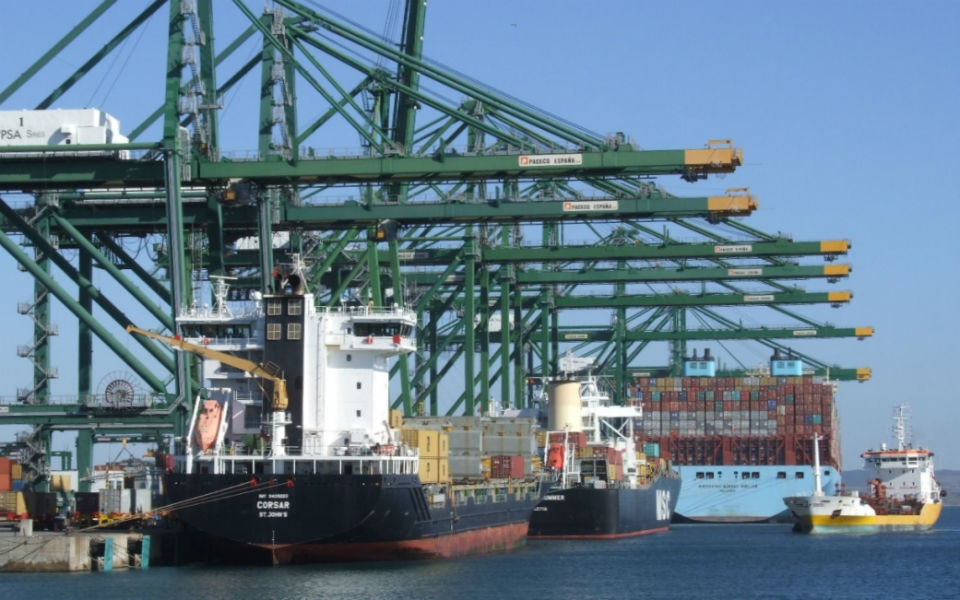 Mercadorias movimentadas entre o Porto de Sines e Portos Chineses cresceram 20% desde 2015