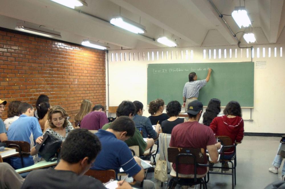 Mestrado analisa fiscalização tributária no setor portuário