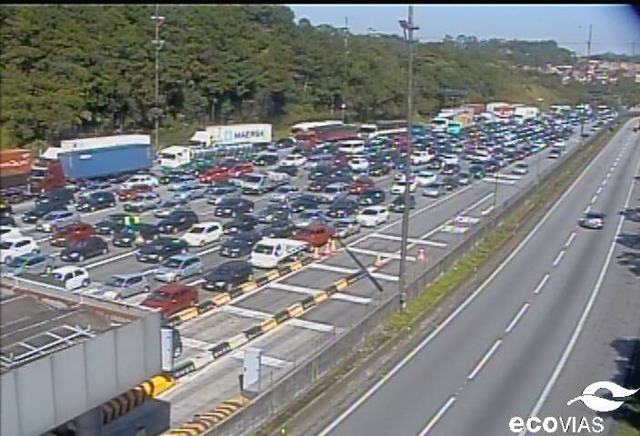 Anchieta congestionada no sentido litoral