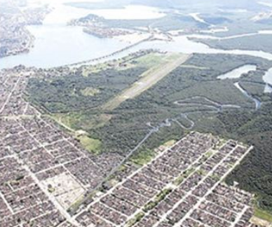 Plano de Doria para aeroporto de Guarujá atrasaria concessão