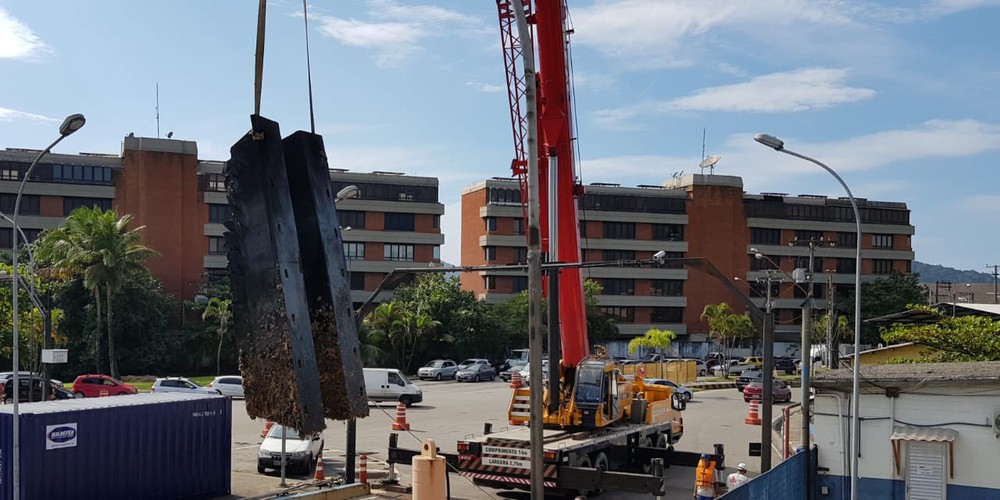 Atracadouro de balsas passa por reforma na margem de Guarujá, SP