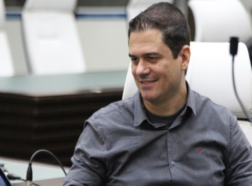 Vereador entrega Relatório Parcial sobre a Cava Subaquática
