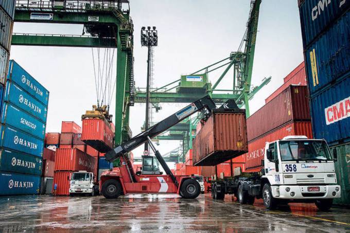 Cobrança da Taxa de Manuseio de Terminal 2 no Porto de Santos é tema de debate