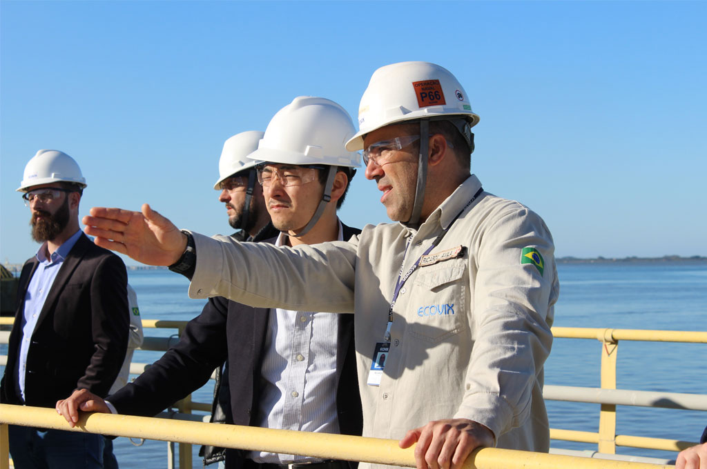 Gigantes mundiais visitam e sinalizam interesse no Estaleiro Rio Grande