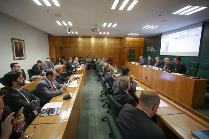 CNA debate iniciativas para o setor de logística e infraestrutura