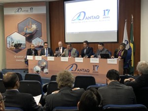 ANTAQ realiza audiência pública presencial sobre metodologia para avaliar abusividade de preços dos terminais