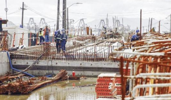 Pista de viaduto começa a tomar forma em Santos