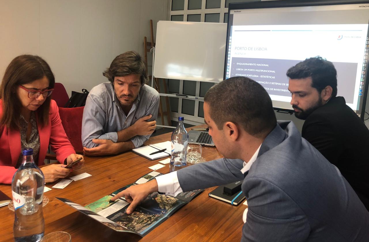 Comitiva da CODESA visita o Porto de Lisboa