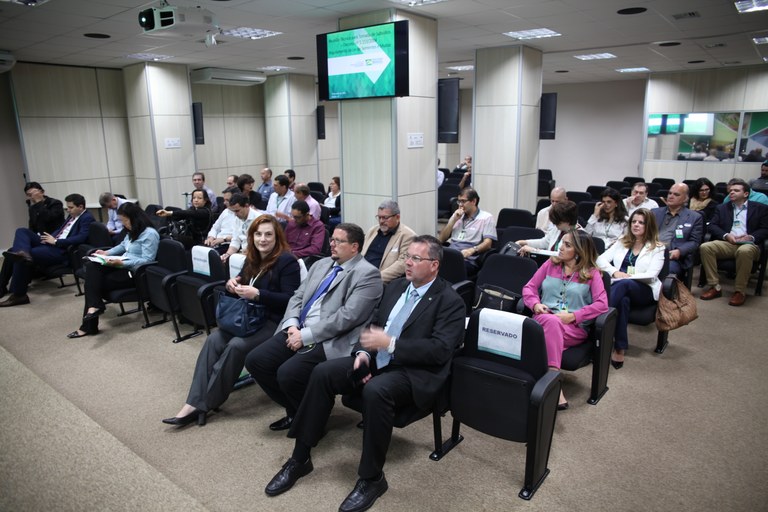 Setor agrícola discute novas regras para produção de sementes