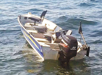 Embarcação à deriva mobiliza buscas no mar