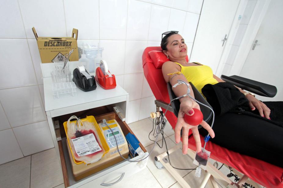 Bancos de sangue em Santos precisam de doação durante todo ano