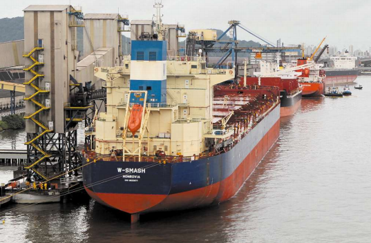 Porto de Santos prepara nova regra tarifária. Agentes criticam