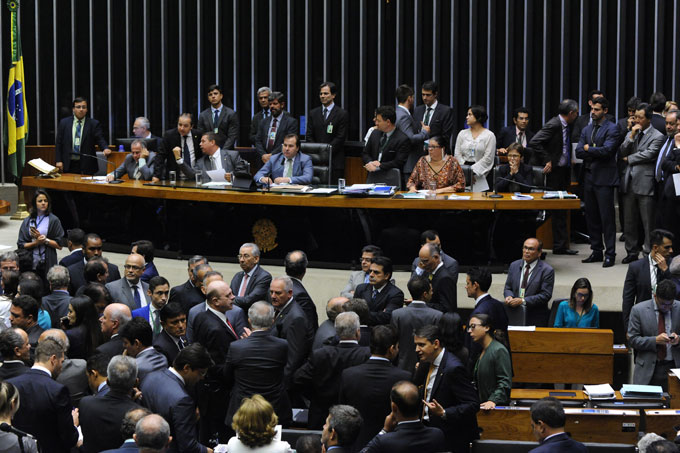 Deputados vão debater os rumos do pré-sal