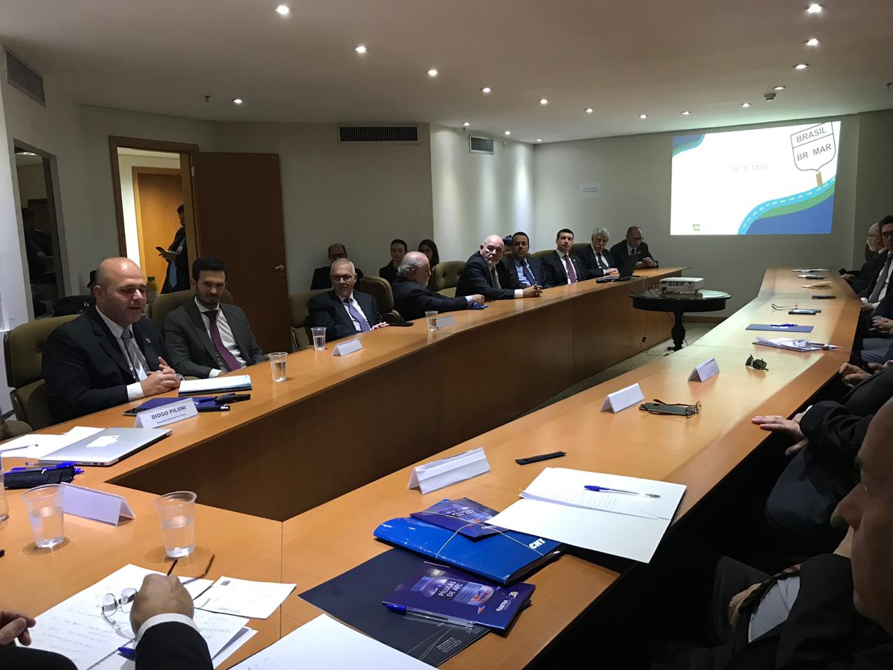 Fenop participa de reunião sobre cabotagem em Brasília