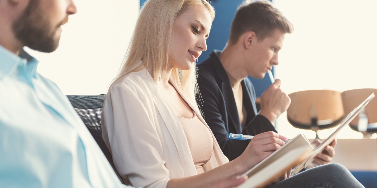 Empresas selecionam jovens para oportunidades em todo o País