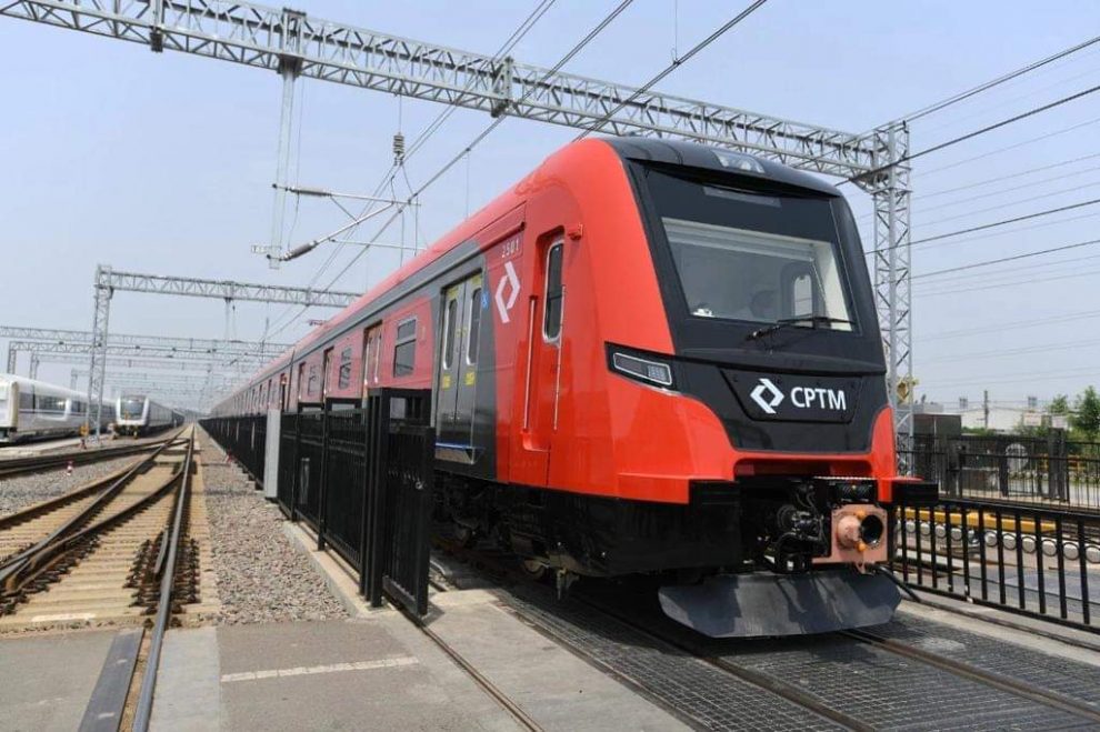 Vídeo mostra produção do trem da série 2500 da CPTM
