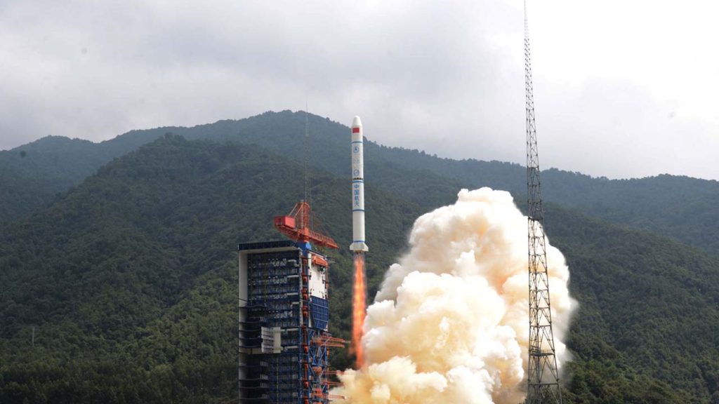 China lança mais satélites de vigilância que podem detectar navios de guerra