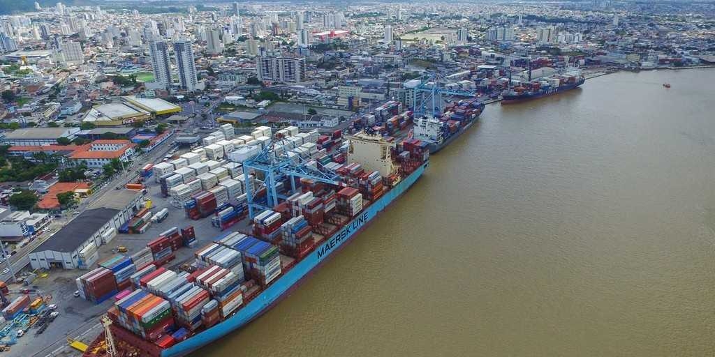 Itajaí e Navegantes têm alta de 8% no movimento de contêineres no primeiro semestre